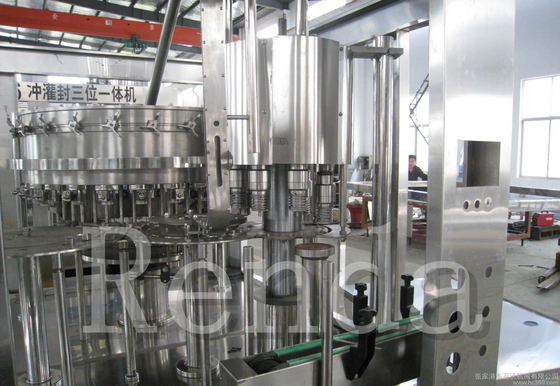 PET Bottle Carbonated Drink Filling Machine With CO2 Mixing System Sprite Coca-Cola